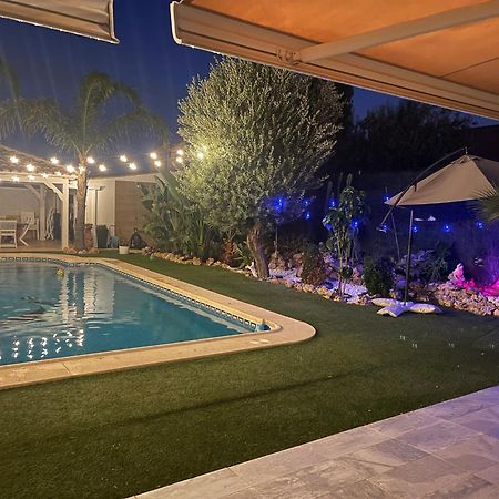 Suite Privada Frente A La Piscina Para 2 Personas Con Sofa Cama Para 2 Mas 4P No Es Casa Completa San Vicente Raspeig Exteriör bild