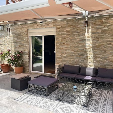 Suite Privada Frente A La Piscina Para 2 Personas Con Sofa Cama Para 2 Mas 4P No Es Casa Completa San Vicente Raspeig Exteriör bild