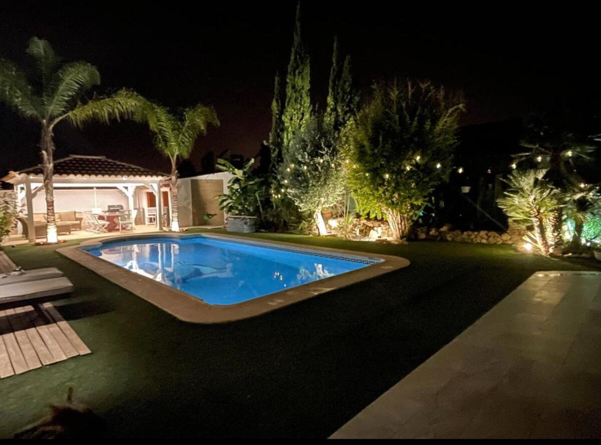 Suite Privada Frente A La Piscina Para 2 Personas Con Sofa Cama Para 2 Mas 4P No Es Casa Completa San Vicente Raspeig Exteriör bild
