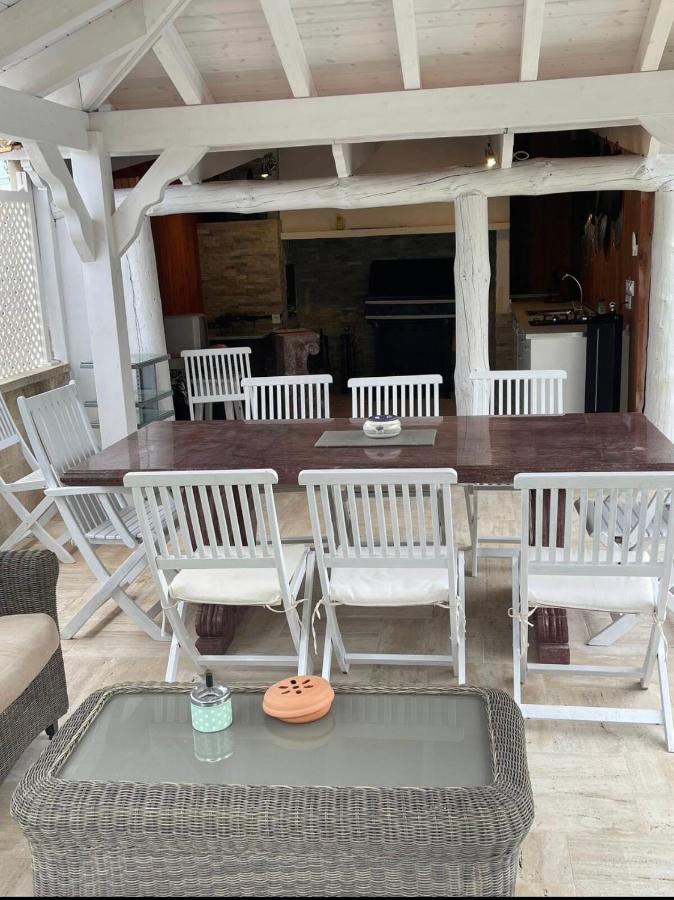 Suite Privada Frente A La Piscina Para 2 Personas Con Sofa Cama Para 2 Mas 4P No Es Casa Completa San Vicente Raspeig Exteriör bild